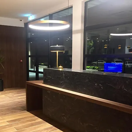 Western L'aquarium Arras Nord מלון 3*