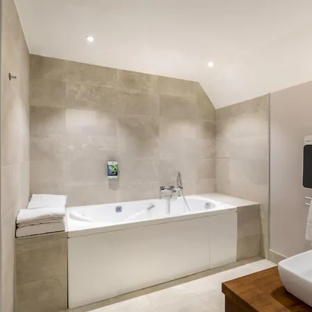 Western L'aquarium Arras Nord Hotel 3*